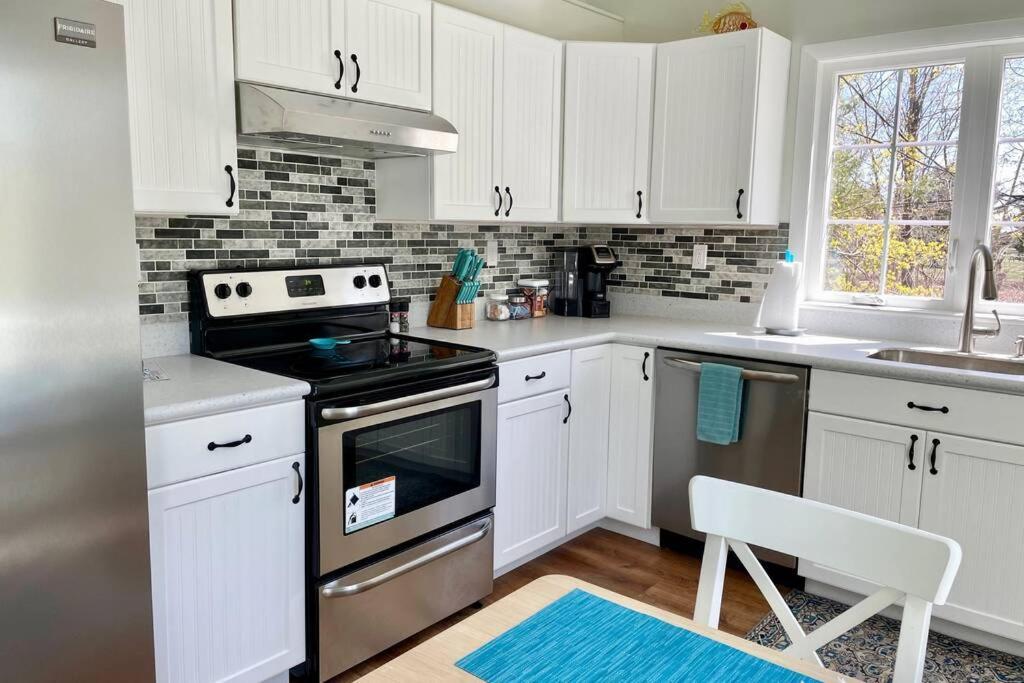 מדיסון Newly Renovated Carriage House Near Town & Beaches מראה חיצוני תמונה